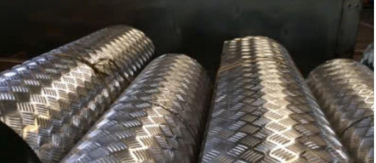 Những hoa văn trên tấm gân